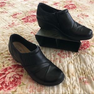 Clark’s Collection Women’s Slip-on Clogs